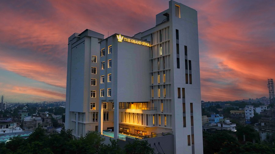 Best Hotels and Lodges in Deoghar with Room Rent 2026 | Budget & Luxury Stay Near Baba Dham